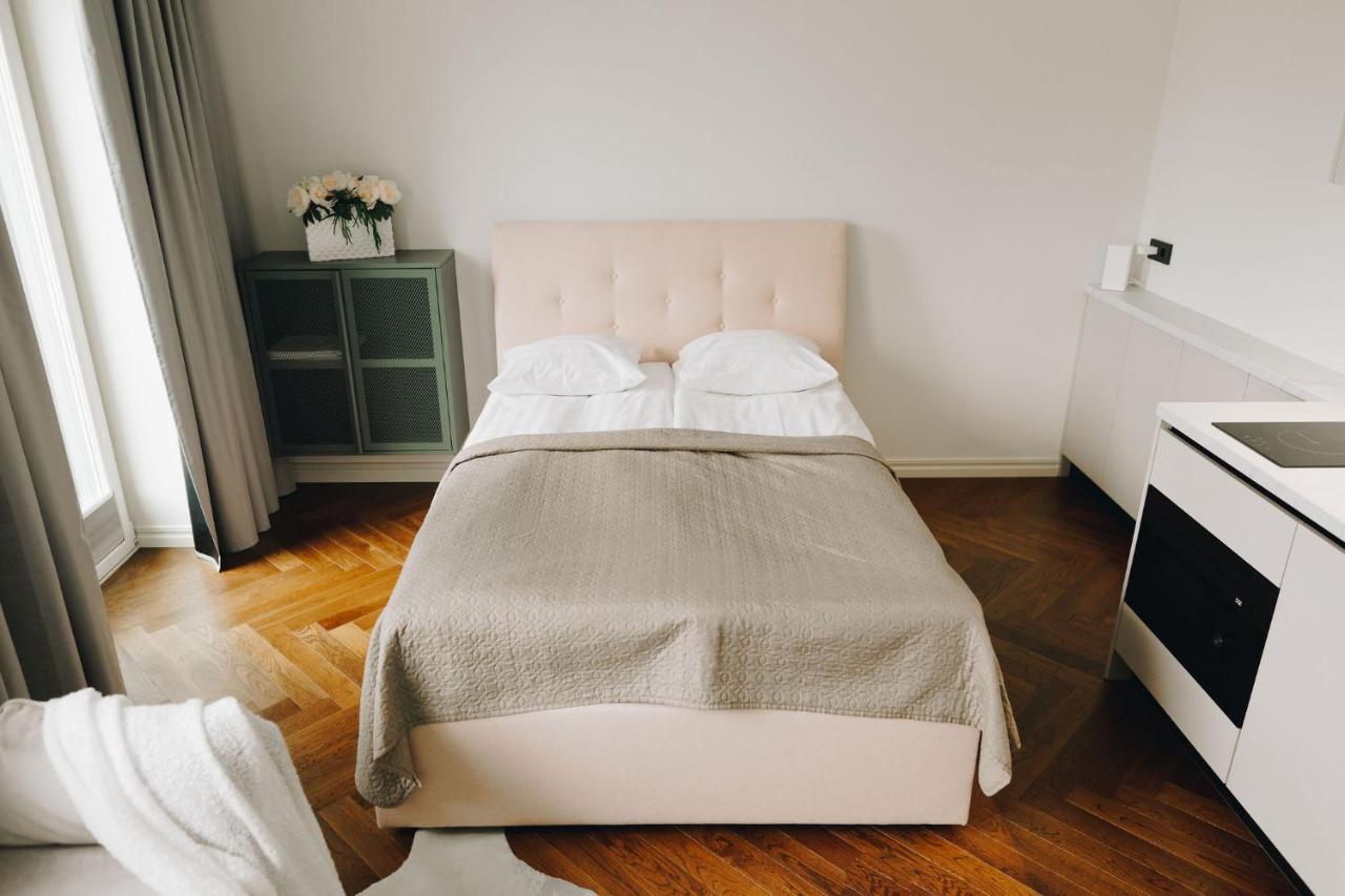 Íbúð Dream - Stylish With French Balcony